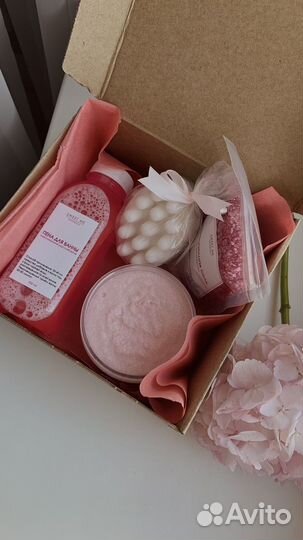 Подарочный бокс