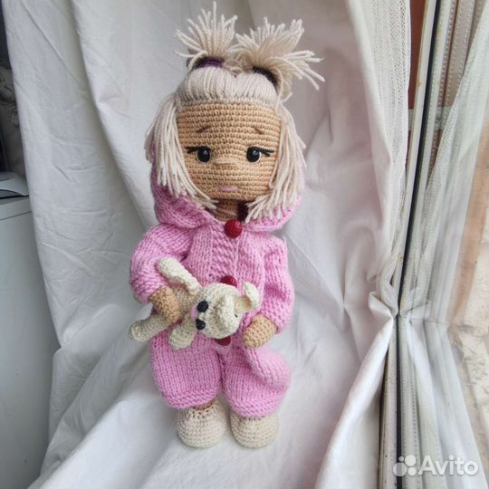 Кукла вязаная с зайкой