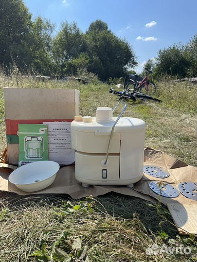 Соковыжималка Росинка Н-64 новая