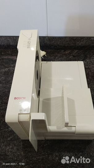 Ломтерезка,слайсер экектрический 