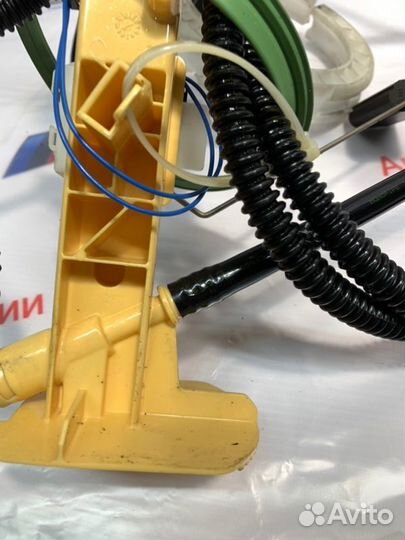 Датчик уровня топлива левый Bmw X5 E70 N57D30A