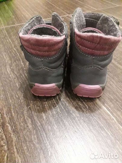 Ботинки демисезонные на девочку 22 размер