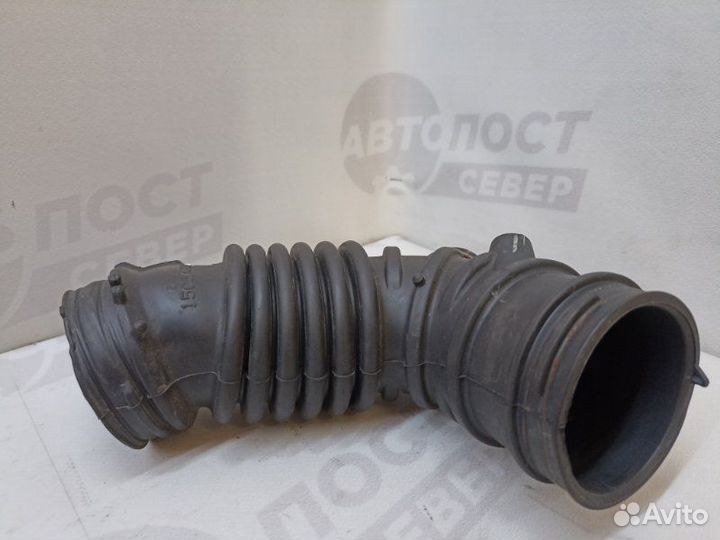 Патрубок воздушного фильтра Mitsubishi Outlander