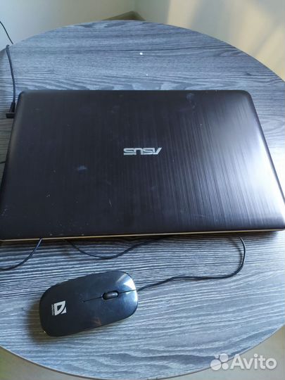 Ноутбук asus