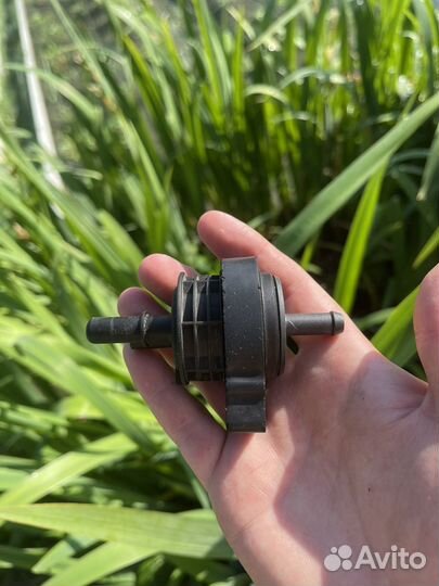 Клапан Mercedes А000470370064