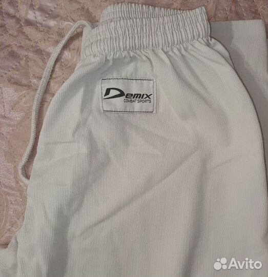 Кимоно для карате. Форма. Защита. Шлем