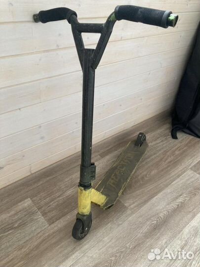 Самокат детский бу Reaction