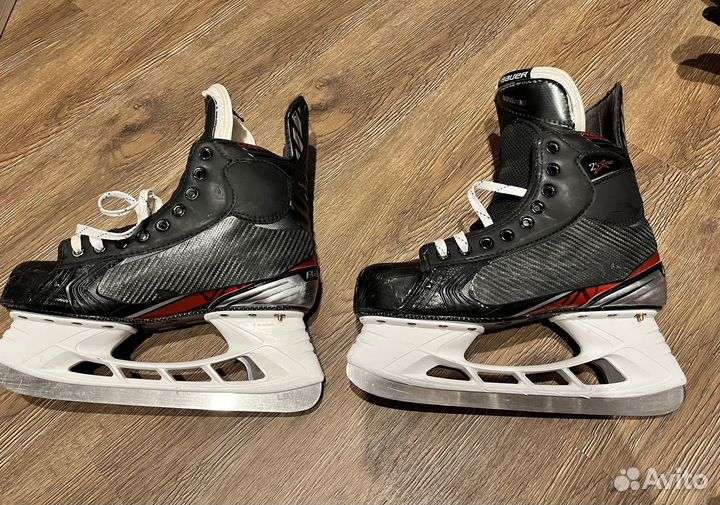 Коньки bauer 2x pro v cut 8DA