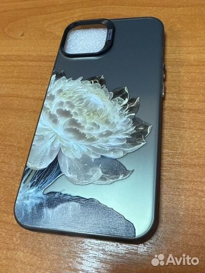 Чехлы на телефон iPhone 15