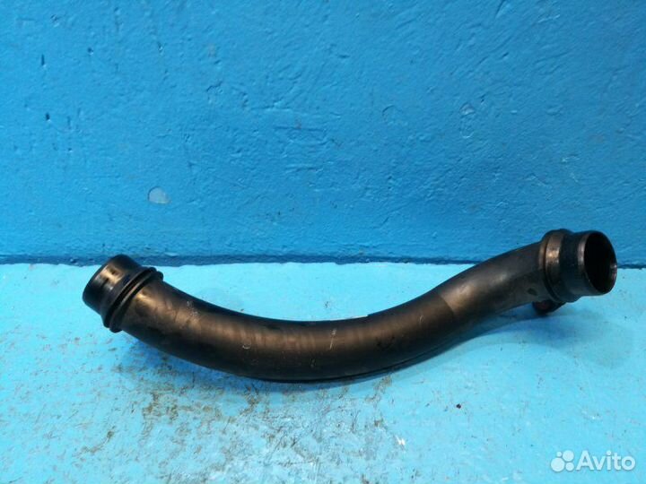 Патрубок интеркулера Land Rover Discovery Sport