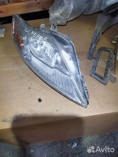 Фара правая Ford Mondeo 4