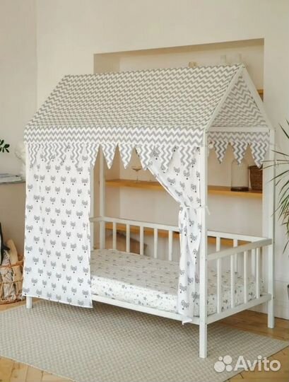 Балдахин на кровать домик