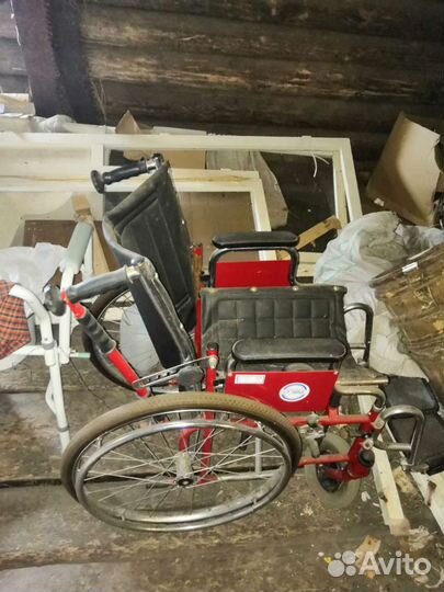 Инвалидная коляска