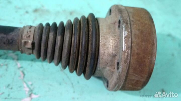 Привод передний левый 6R0407761K Volkswagen Polo