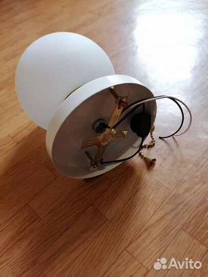 Светильник настенный белый