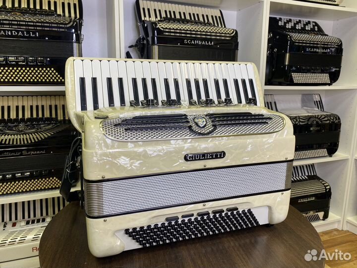 Аккордеон Giulietti F115