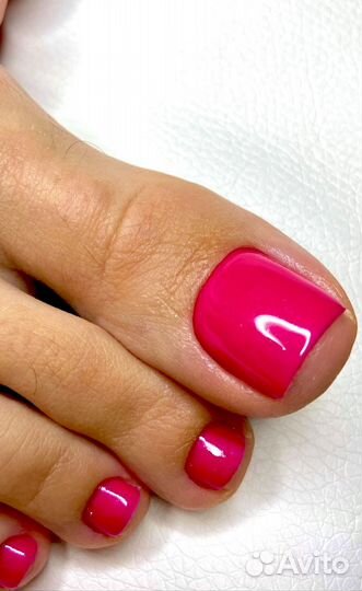 Маникюр и педикюр