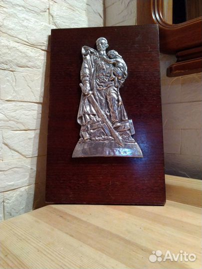 Плакетка-панно. Воин-овободитель. Металл