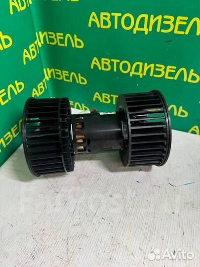 Мотор отопителя кабины Hongyan Genlyon