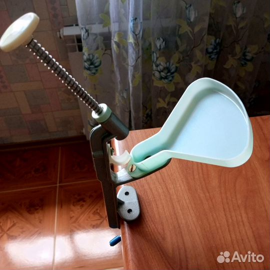 Косточковыдавливатель полуавтомат для вишни, СССР