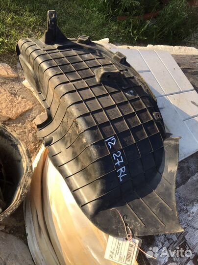 Локер киа каренс 2002-2006