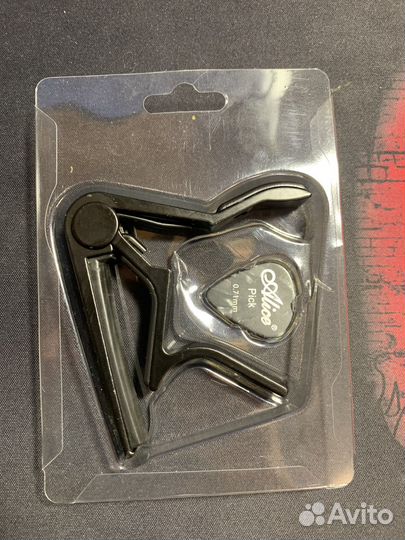 Каподастр для гитары