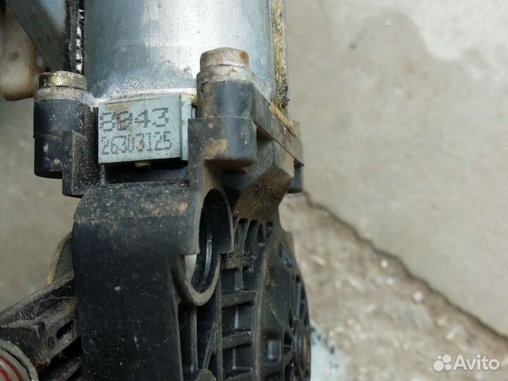 Стеклоподъемник Peugeot 206 купе