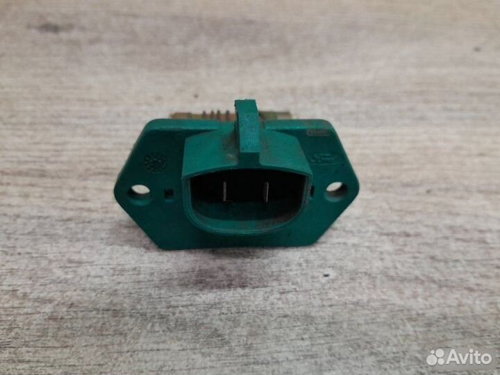 Резистор вентилятора охлаждения Ford Fusion