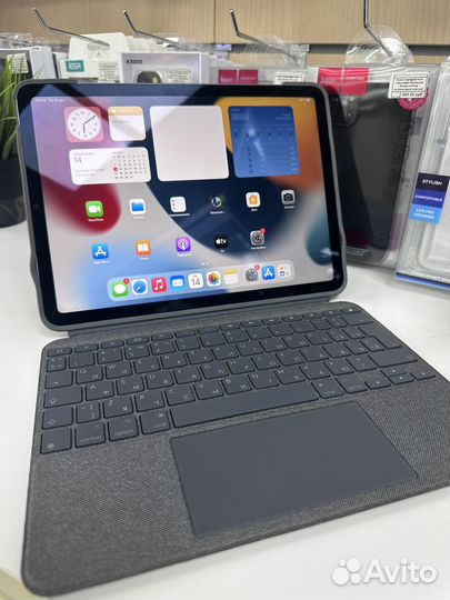 Чехол-клавиатура для iPad Air 10.9