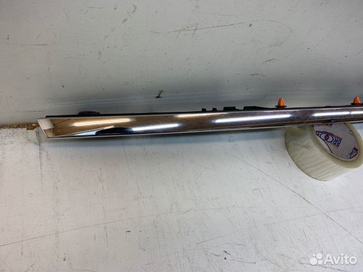 Накладка крышки багажника задняя Mercedes-Benz Glk