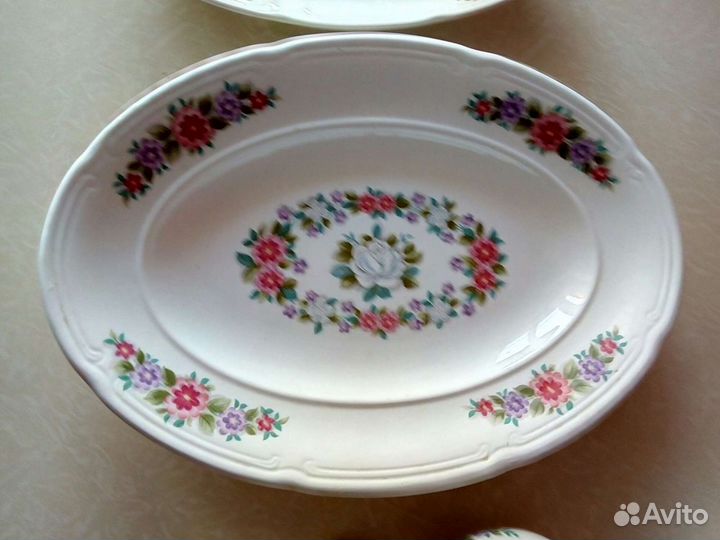 Сервиз(остатки) фаянсовый