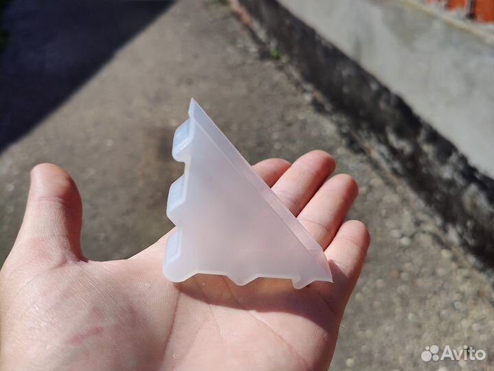 Защита углов и кромки лдсп, стекла, листов металла