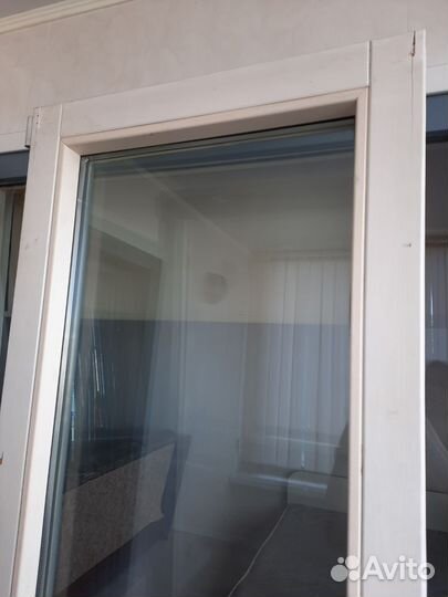 Дверь деревянная б/у