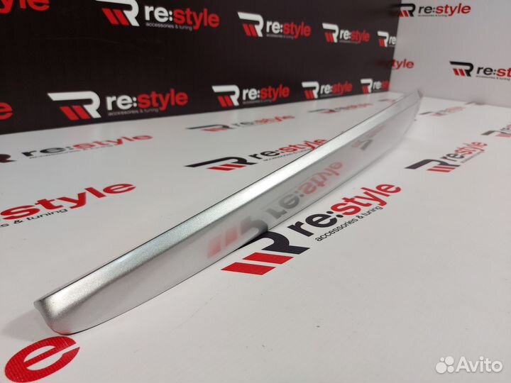 Спойлер Под стекло Toyota Prado 120 Серебро