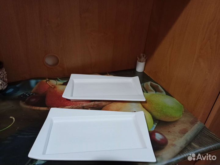 Блюдо для сервировки стола