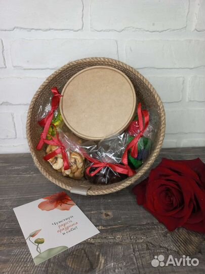 Подарочный набор + корзина из джута