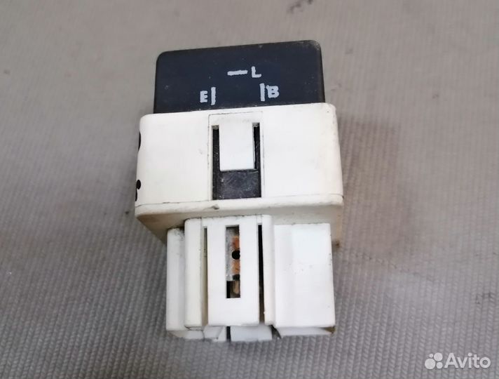 Реле поворотов MB953383 Volvo S40 1999-2004