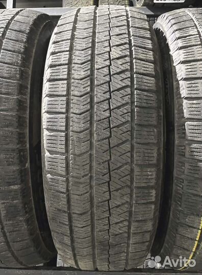 Bridgestone Blizzak DM-V3 205/65 R16 98V