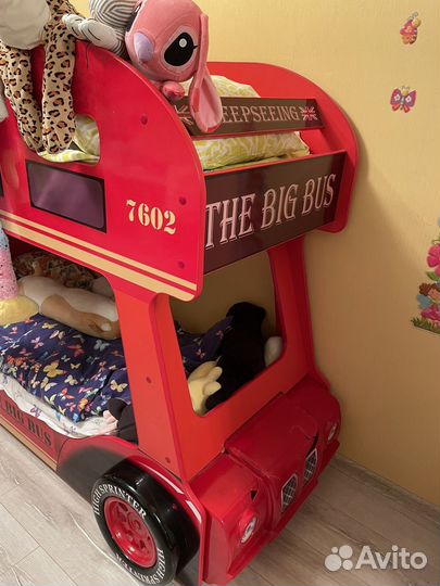 Двухъярусная кровать автобус