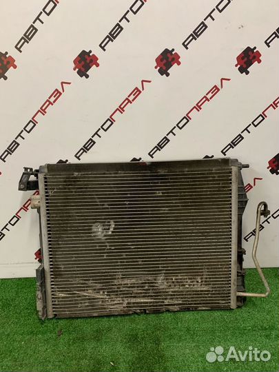 Радиатор охлаждения и кондиционера Renault symbol