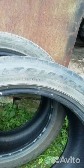 Triangle TH201 235/45 R18