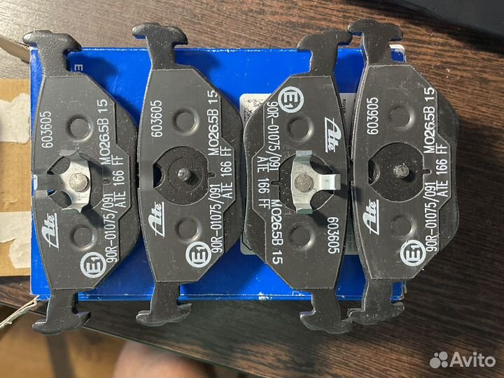 Дисковые тормозные колодки задние ATE