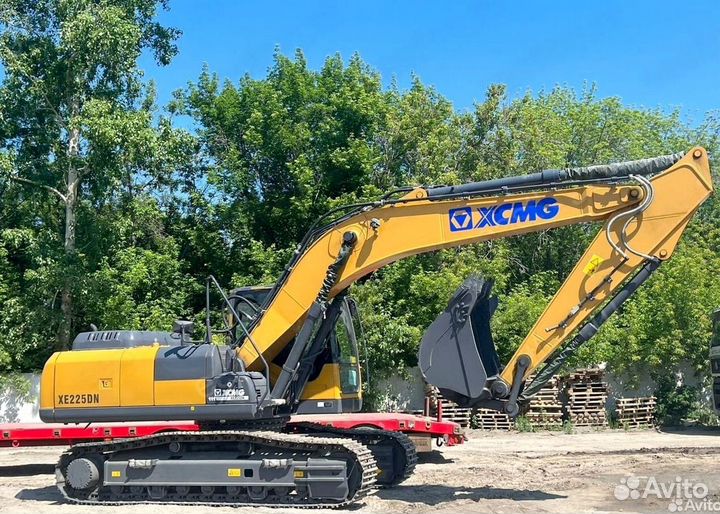 Гусеничный экскаватор XCMG XE225DN, 2023