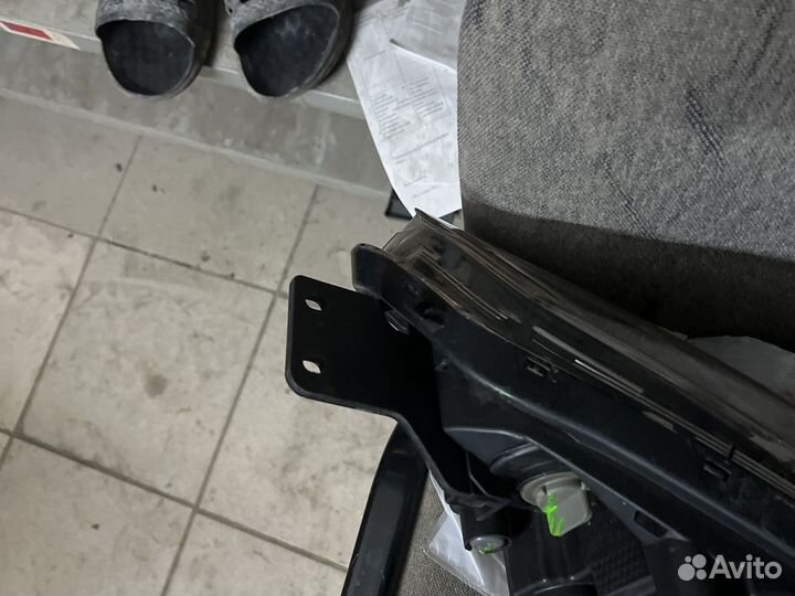 Фара правая kia sportage 4 галоген