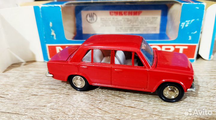 Модель автомобиля ваз СССР 1 43 1/43