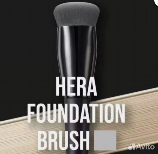 Hera набор кисть для тональной основы и зеркальная