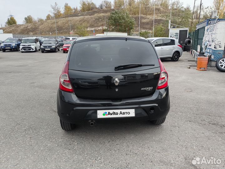 Renault Sandero 1.6 МТ, 2015, 199 211 км