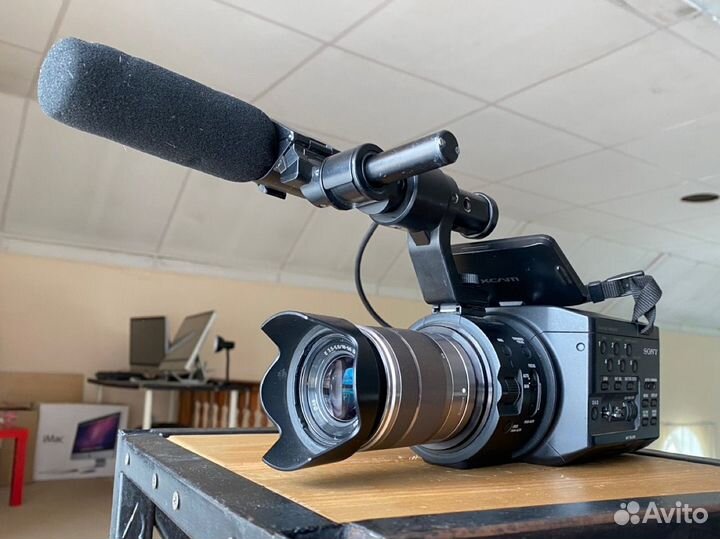 Видеокамера sony NEX-FS100PK