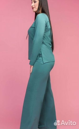 Спортивный костюм женский