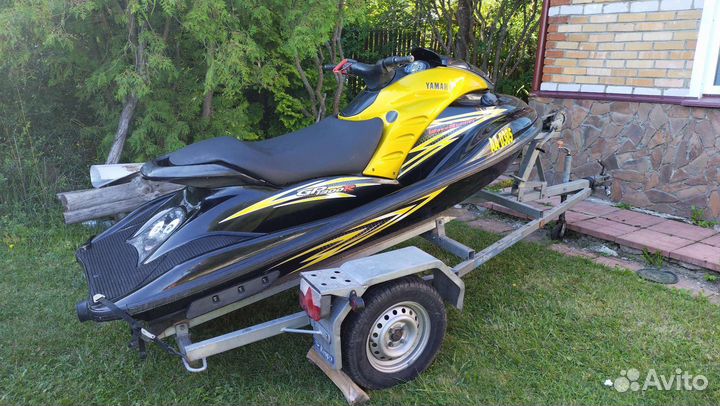 Продается гидроцикл Yamaha GP1300R
